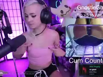 Ghostieghoo  live sex cam