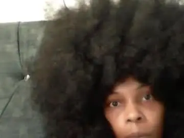 Goddess_brenda  live sex cam