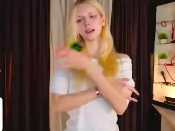 Helly_hoff  live sex cam