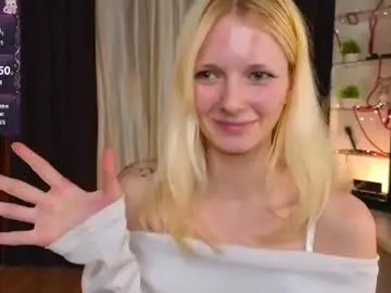Helly_hoff  live sex cam