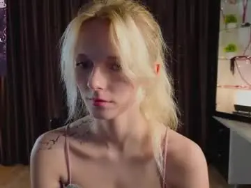 Helly_hoff  live sex cam