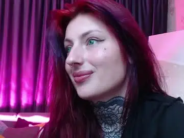 Nina_b1um  live sex cam