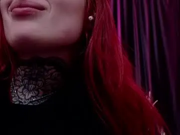 Nina_b1um  live sex cam