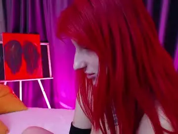 Nina_b1um  live sex cam