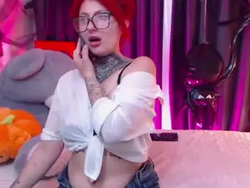 Nina_b1um  live sex cam