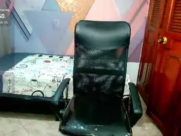 Raylin_escobar  live sex cam