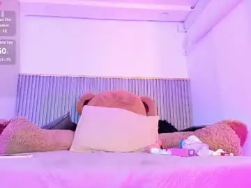 Rosybloom7  live sex cam