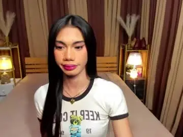 Sassy_shantal  live sex cam
