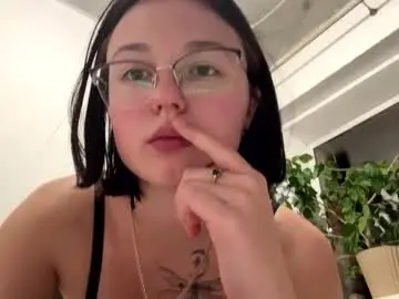 Sweet_bella1318  live sex cam