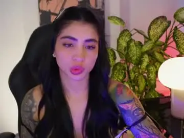 Taniigaa  live sex cam