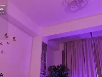 Blondieaimee  live sex cam