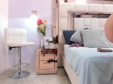 Charolnox  live sex cam