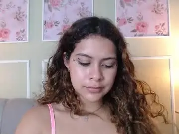 Curlydani  live sex cam