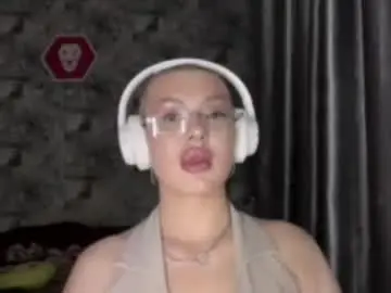 Kandicemcfarling  live sex cam