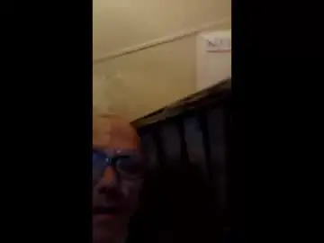 Soakingkitty69  live sex cam
