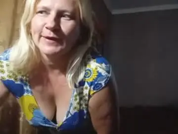 Starvibe1010  live sex cam