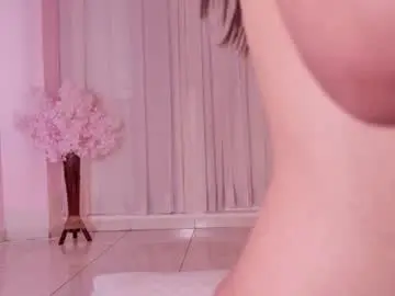 Trixxie_18  live sex cam