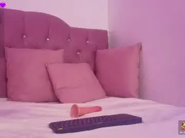 Viicky_tay  live sex cam