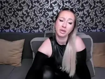 Blonde_miss  live sex cam