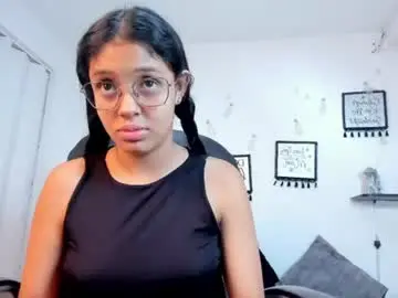 Gretafoster  live sex cam