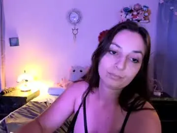Italiana25  live sex cam