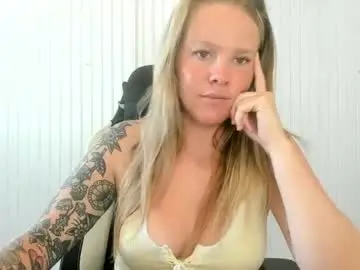 Kassykitty29  live sex cam