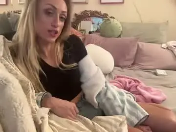 Lilithohfish  live sex cam