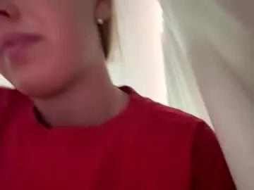 Lululovessu  live sex cam