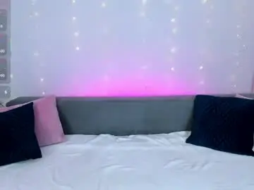 Melodyhudson  live sex cam