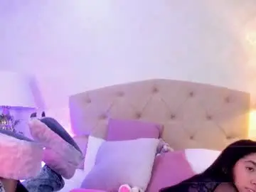 Mia_montess  live sex cam