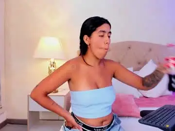 Mia_montess  live sex cam