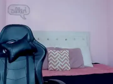 Mia_montess  live sex cam