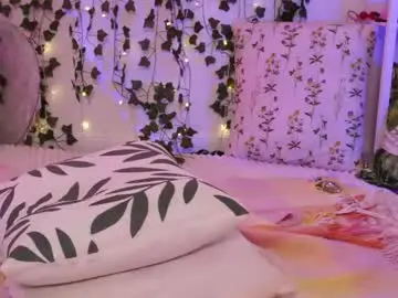 Monicaasis  live sex cam