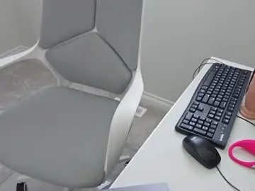 Naughty_hr_manager  live sex cam