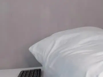 Noa_11x  live sex cam