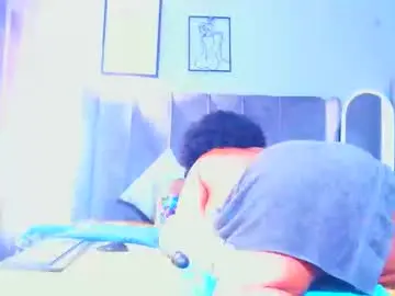 Pearlblu38  live sex cam