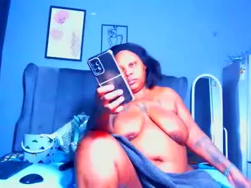 Pearlblu38  live sex cam