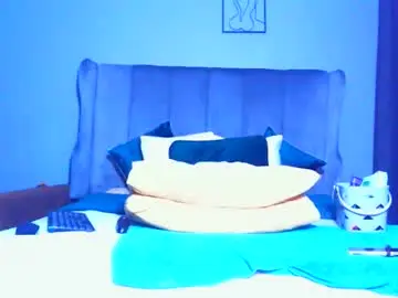 Pearlblu38  live sex cam