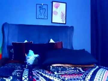 Pearlblu38  live sex cam