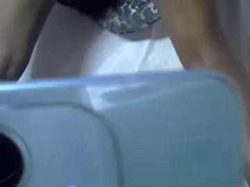 Queenlena868103  live sex cam