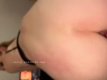 Snowamber  live sex cam