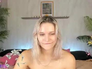 Stormmbaby  live sex cam