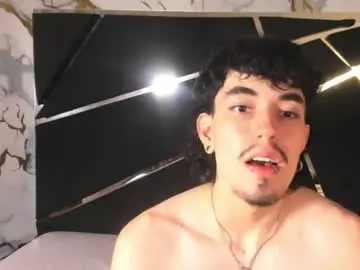 Couple_in_heat_  live sex cam