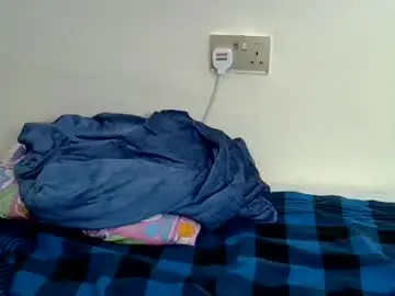 Creamy_val  live sex cam