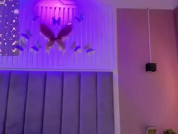 Dyvis_22  live sex cam