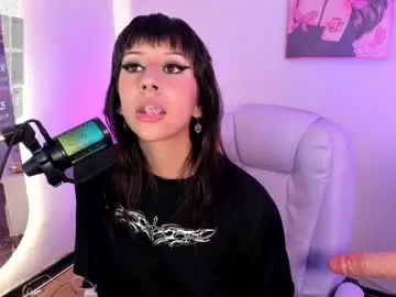 Itsmroom  live sex cam