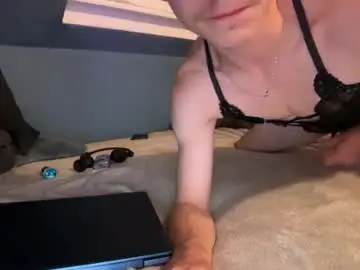 Leoniemnk07  live sex cam