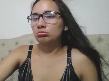 Maylin_hornyy19  live sex cam