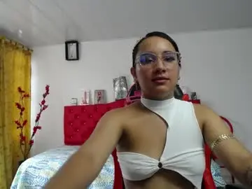 Maylin_hornyy19  live sex cam