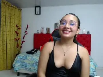 Maylin_hornyy19  live sex cam